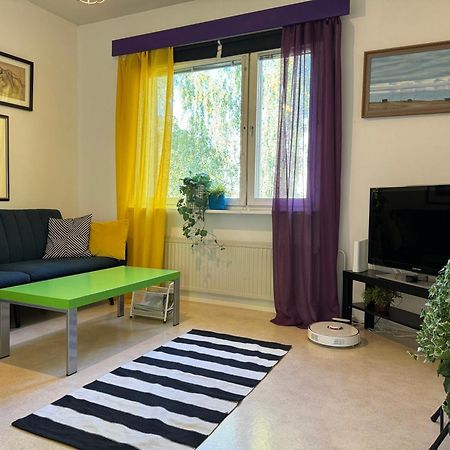 Vaerikaes Puutalokaksio 1-6 Hloelle, Ilm Parkit Apartamento Oulu Exterior foto