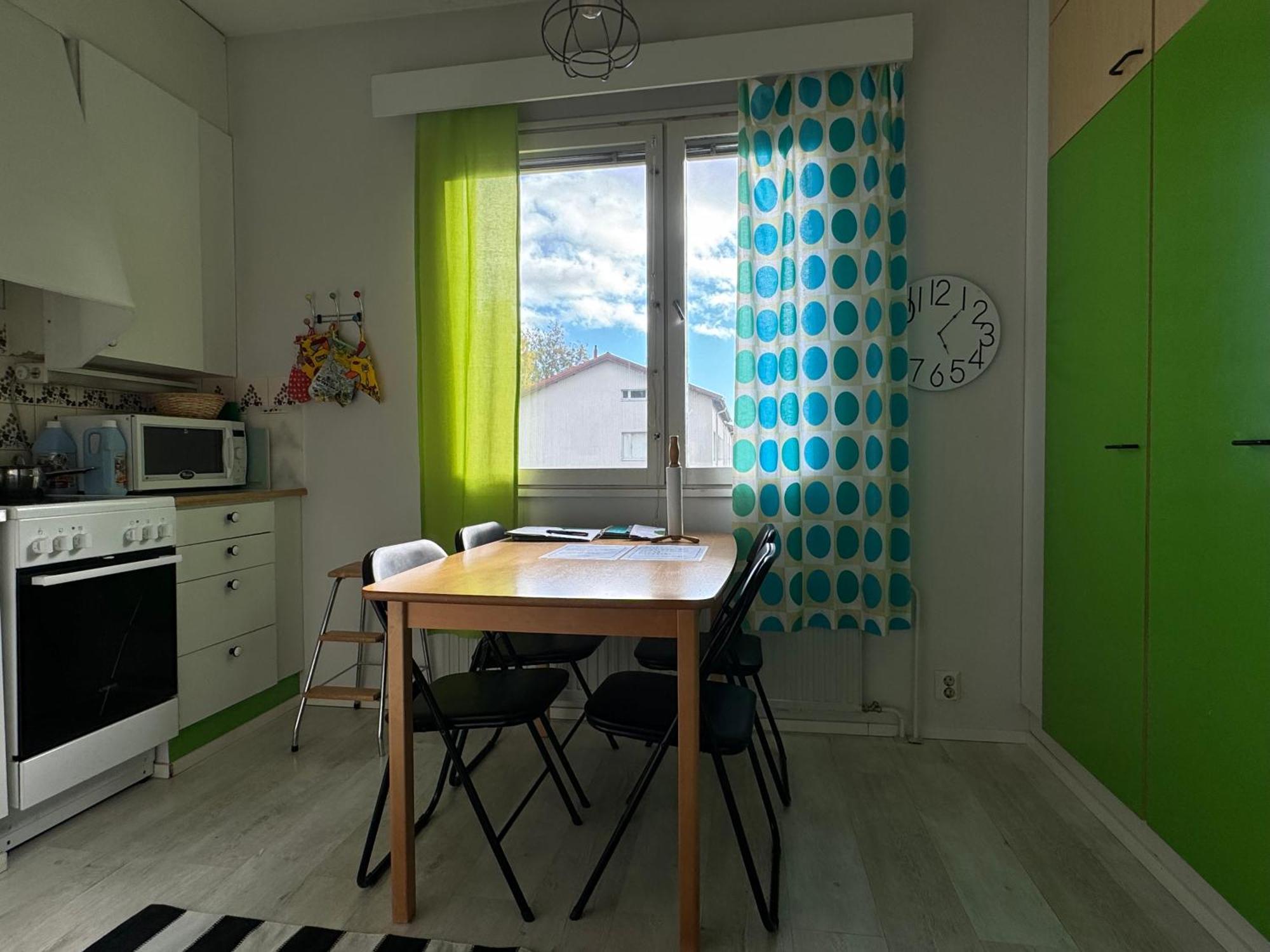 Vaerikaes Puutalokaksio 1-6 Hloelle, Ilm Parkit Apartamento Oulu Exterior foto