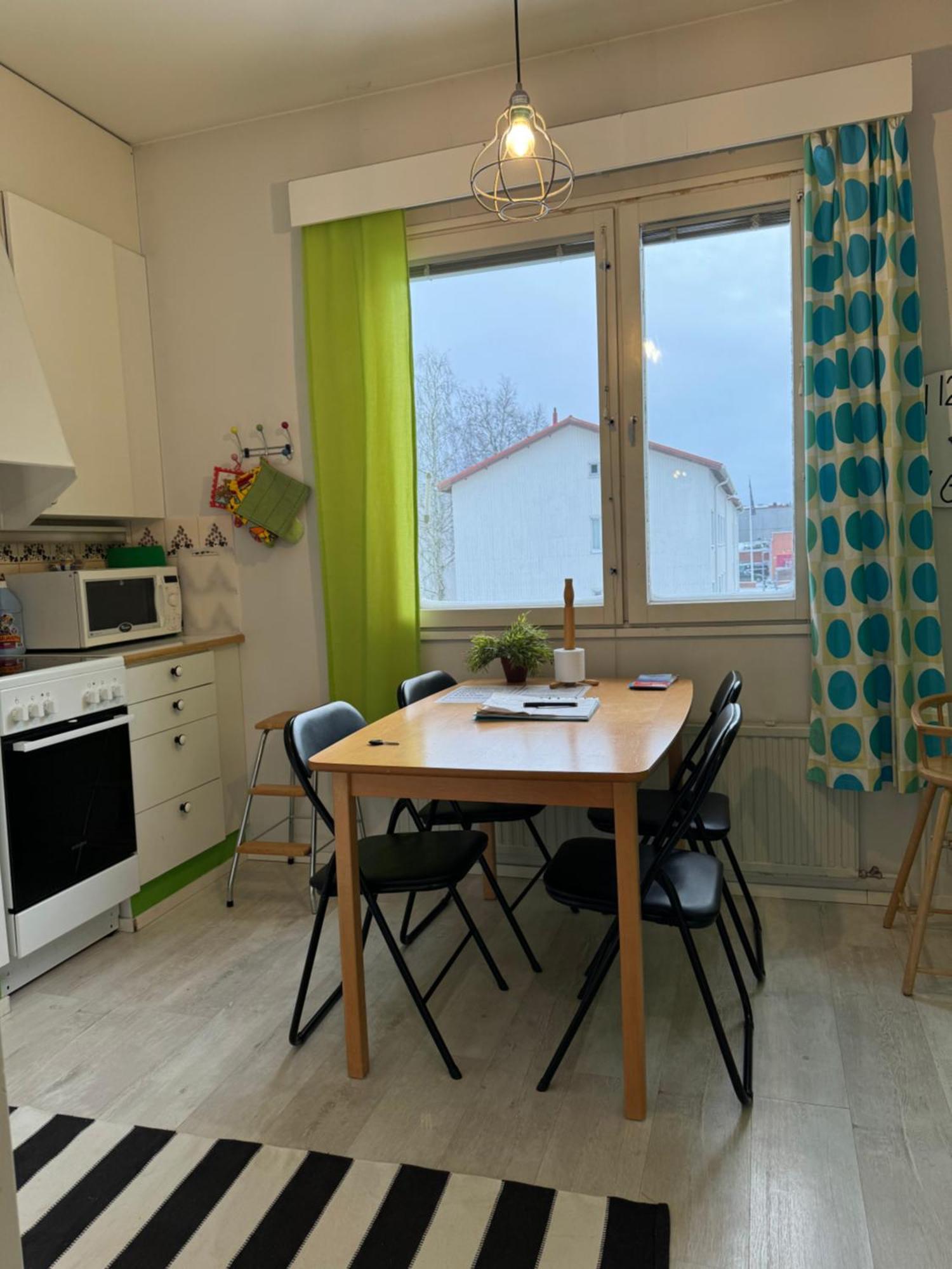 Vaerikaes Puutalokaksio 1-6 Hloelle, Ilm Parkit Apartamento Oulu Exterior foto